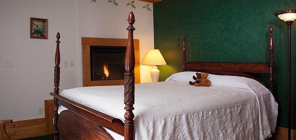 The Sawyer House Bed & Breakfast Sturgeon Bay Extérieur photo